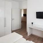 Hotel-garni 'zum Weinkrug'