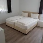 Hotel-garni 'zum Weinkrug'